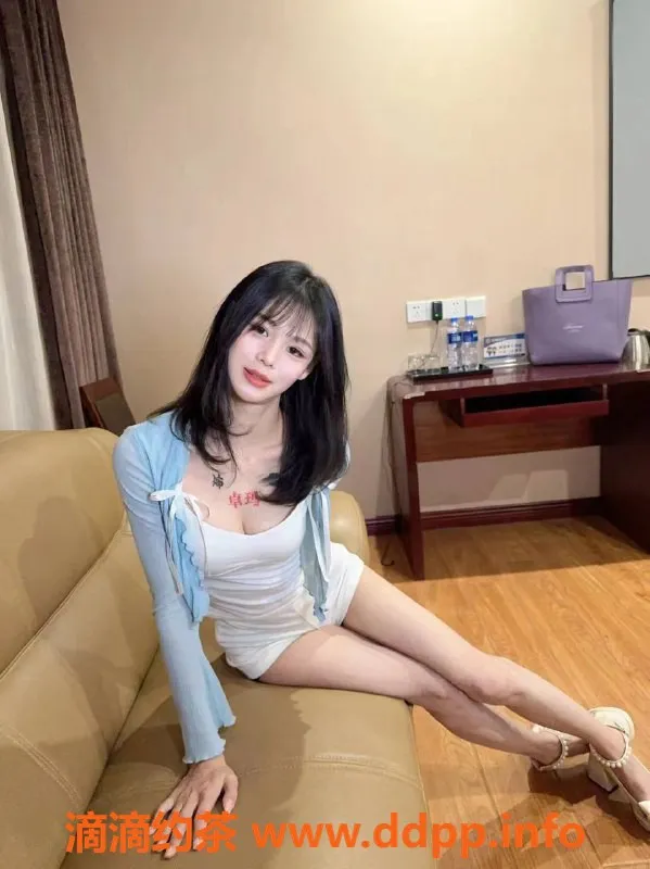 北京楼凤-丰台首经贸小路，20岁，48kg，36C，茶费6