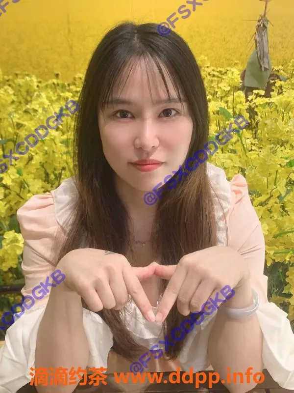 佛山楼凤-顺德陈村依燚，160cm可爱妹子，价格500-1568元