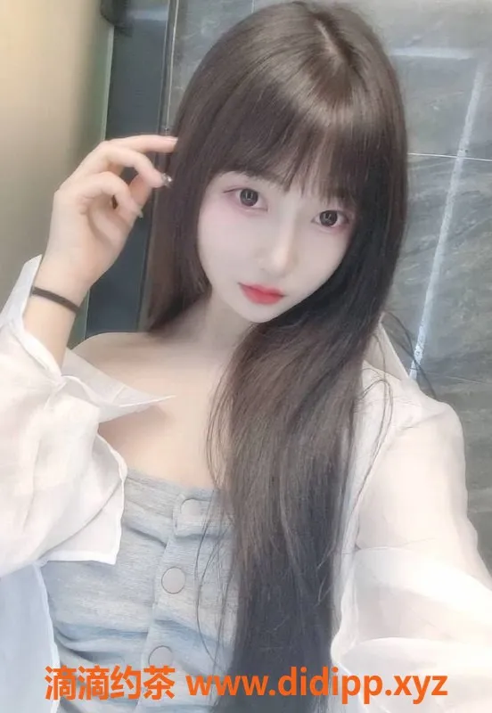 上海楼凤资源信息,闵行徐汇交界小野猫，颜值嫩妹C罩杯，1400元起