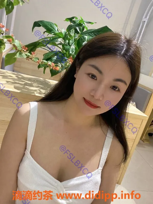 佛山楼凤-南海黄岐艺名伊娜，600元起魅力四射