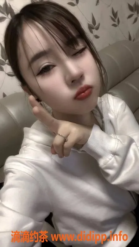 北京楼凤-朝阳小奶霸，23岁，服务贴心，性价比超高