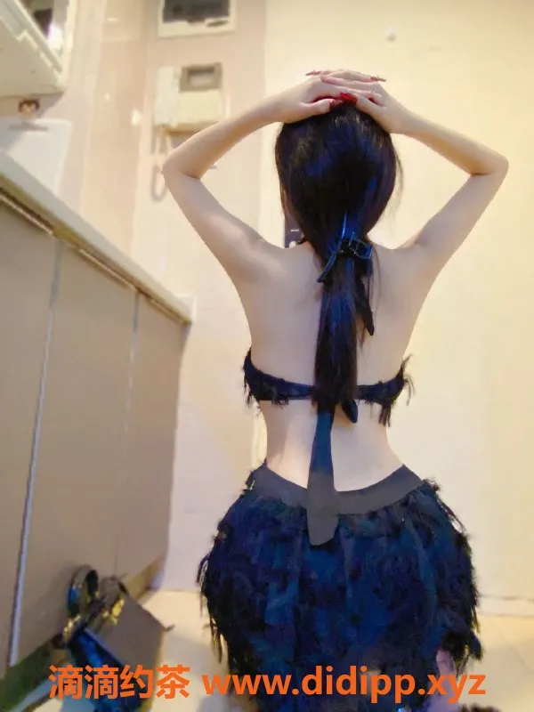 上海楼凤-静雪 20岁广东妹子 1300元 值得体验