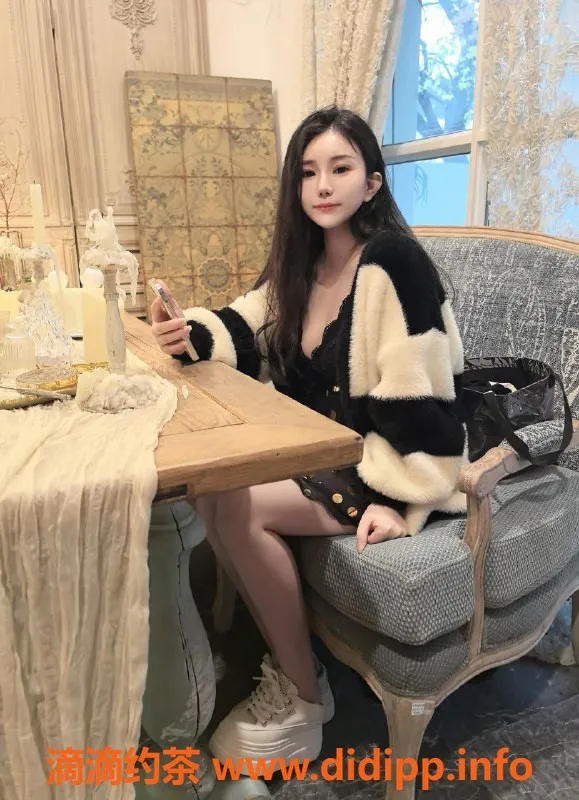 北京楼凤-朝阳95后白瘦柔妹，温柔少妇刚到京