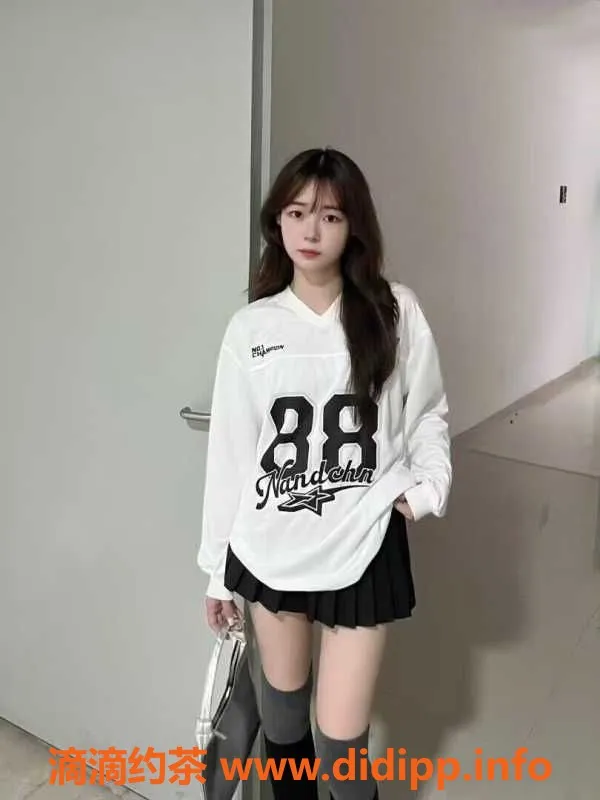 广州楼凤资源信息,黄埔朵朵，165cm/46kg，22岁优质服务