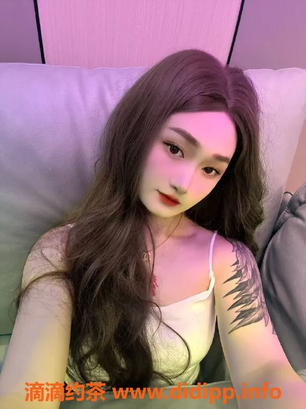 广州楼凤-天河嫩妹星仔，700元约会体验