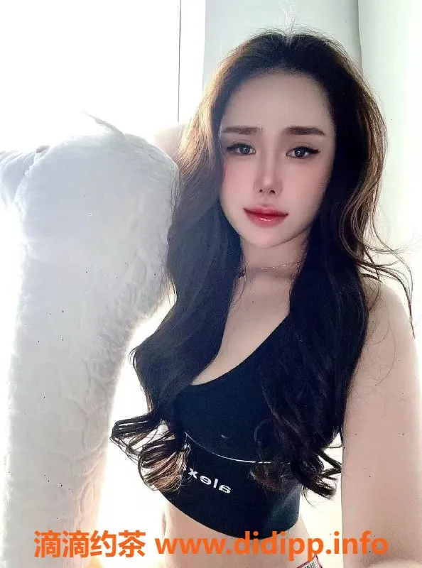 北京楼凤-20岁越南小辣妹，热情服务中，短期开课