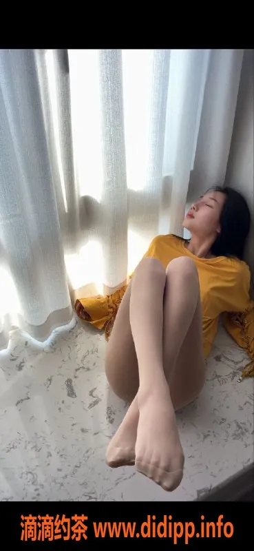 北京spa会所-朝阳大悦城95后丝袜美人，167美腿诱惑