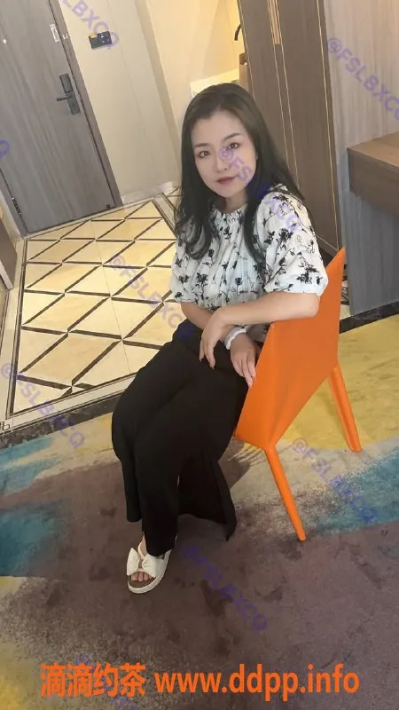 佛山楼凤-南海文静，500元起，六九洗吹做服务