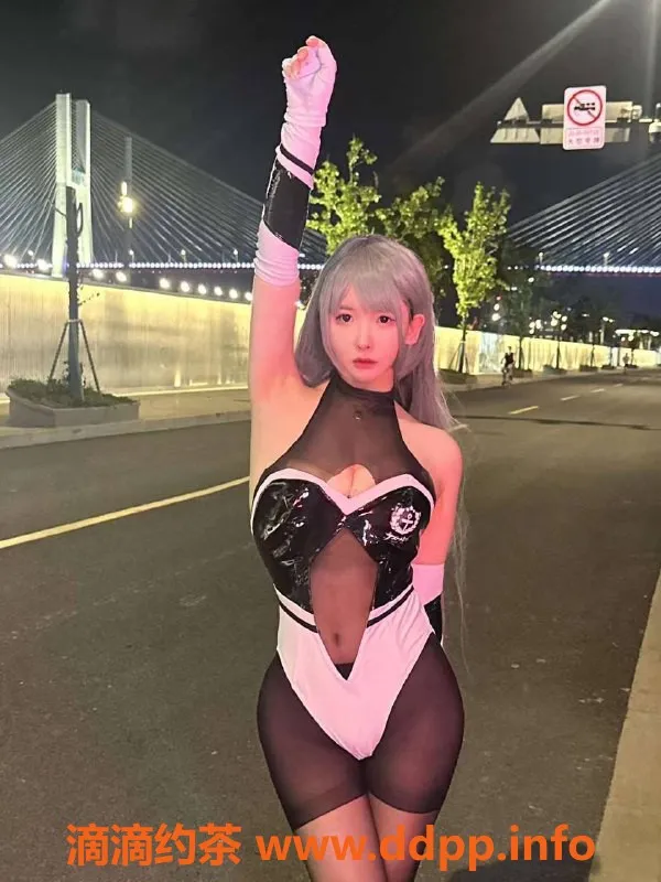 杭州外围-萧山区雪白透粉女孩，特价2500约60分钟