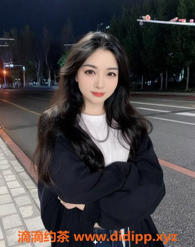 深圳楼凤-龙华柚子，800元起，鸳鸯浴和69服务