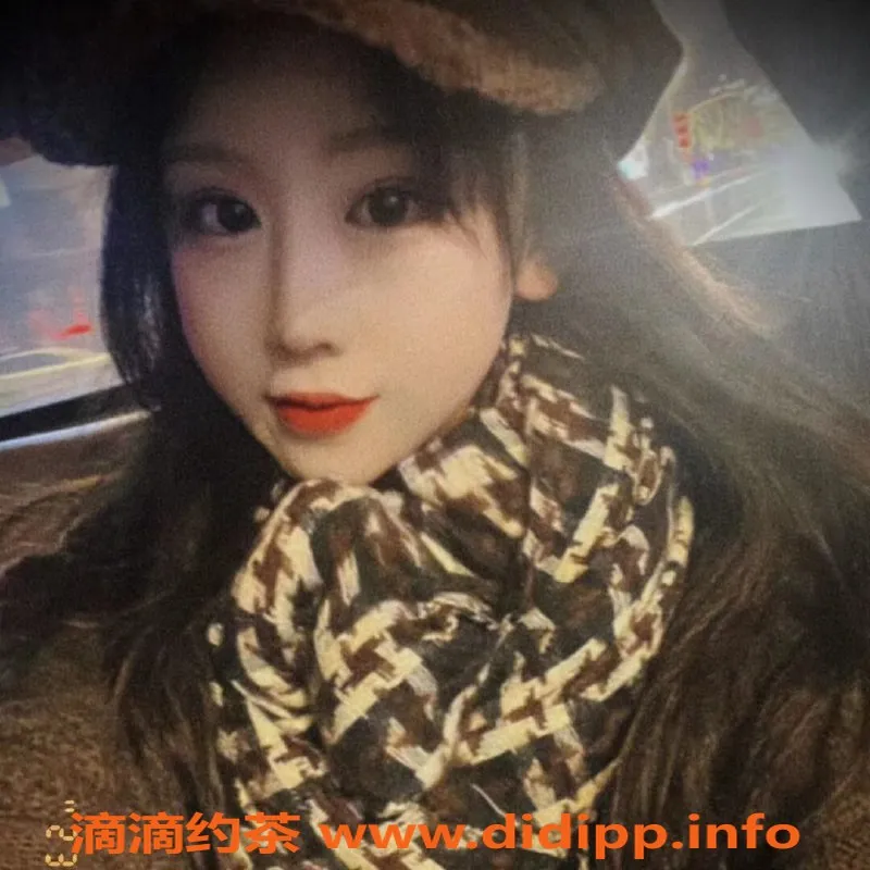 上海楼凤资源信息,中山公园17岁嫩妹，900P，白滑皮肤