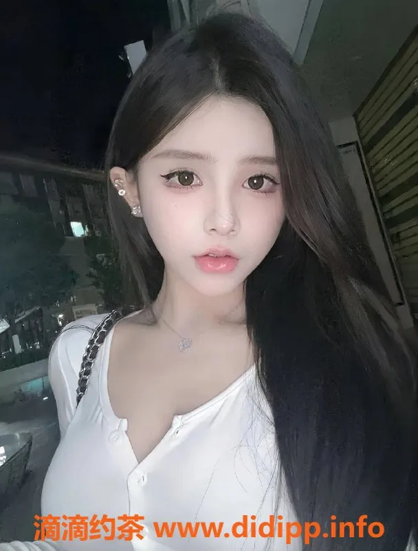 上海楼凤-闵行恩娜，身高165，体重45，超值服务1600起