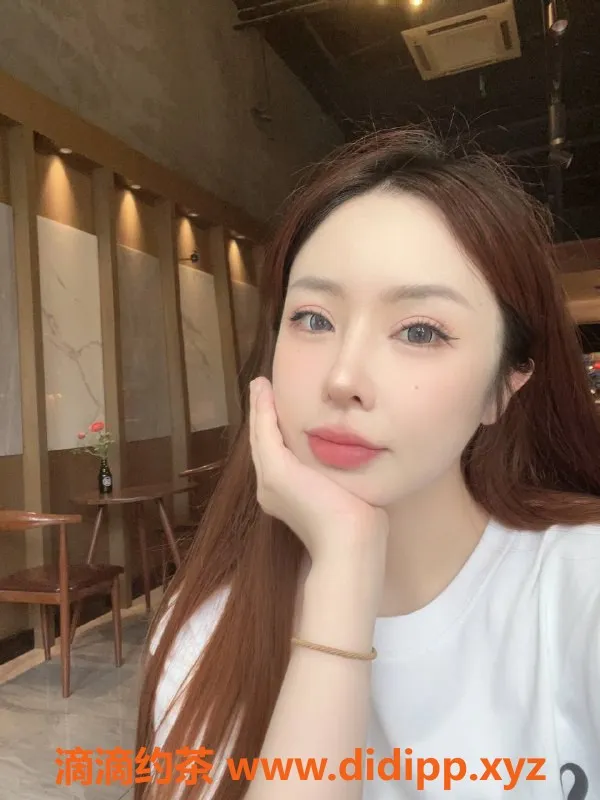 西安楼凤-高新小V短开妹妹，6p/12pp自提体验