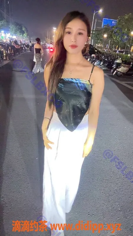 佛山楼凤-南海金沙洲#M美 800元洗吹做服务体验