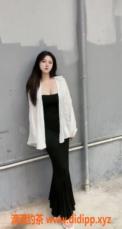 上海楼凤-普陀肉肉，22岁D罩杯，口活一流！