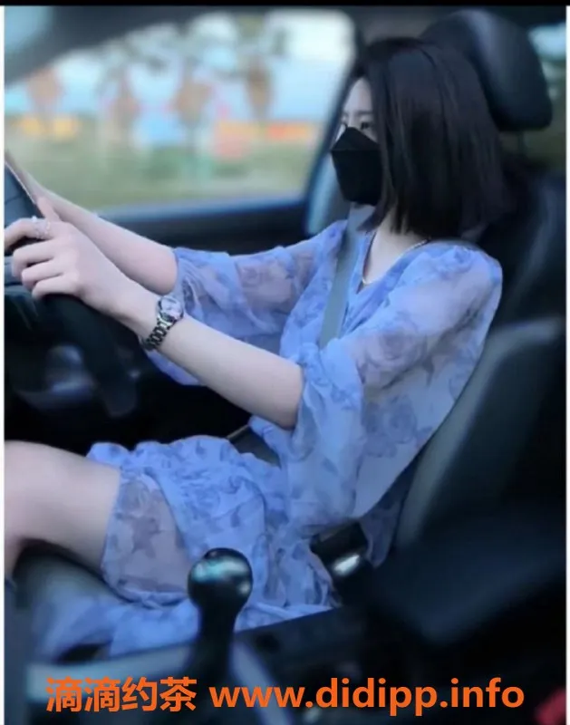 北京楼凤-朝阳大悦城独家熟女短发御姐，166美腿控！