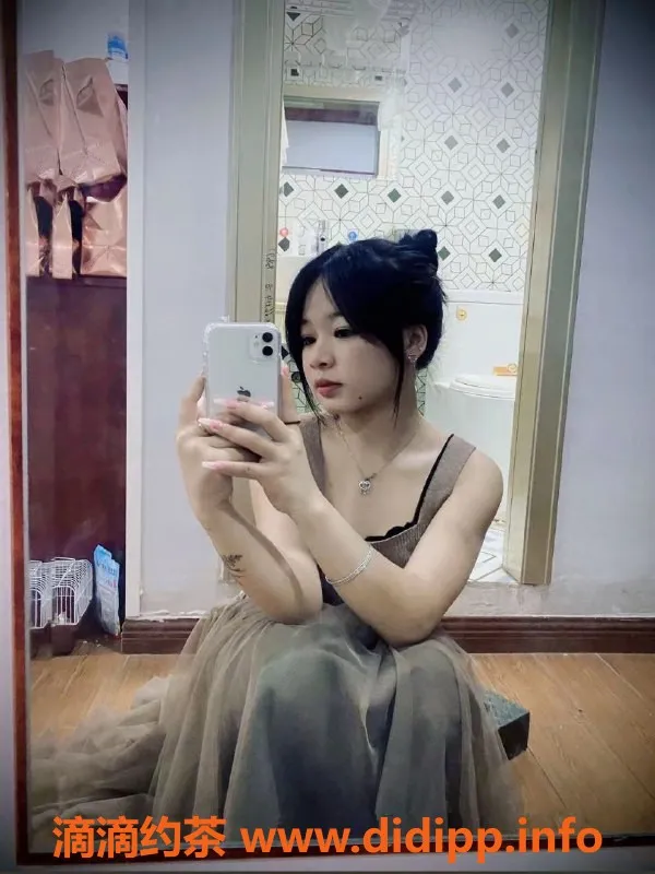 佛山楼凤-南海桂城甜妞，视频验证，六九舌吻