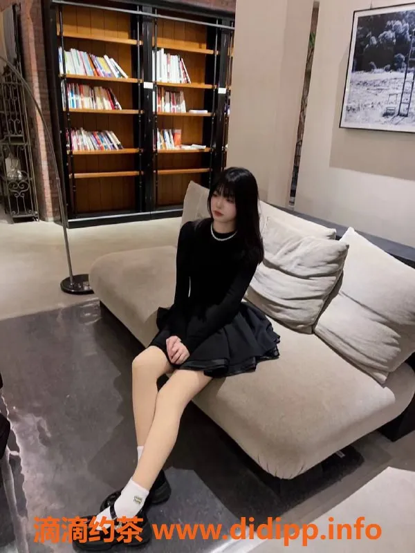 佛山楼凤-佛山兔兔，新人下海，课费600起