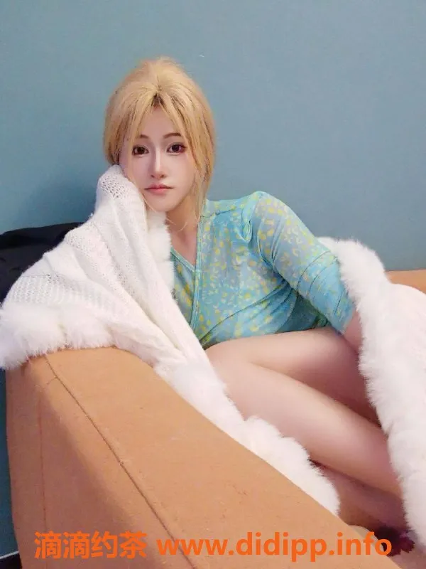 成都楼凤-金融城艺菲，25岁164cm，性感御姐