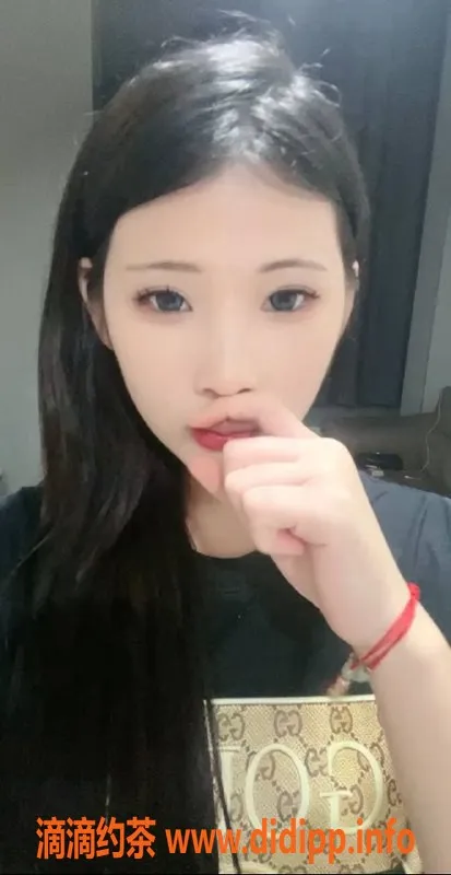 佛山楼凤-南海金沙洲小七，700p超值洗吹做服务！