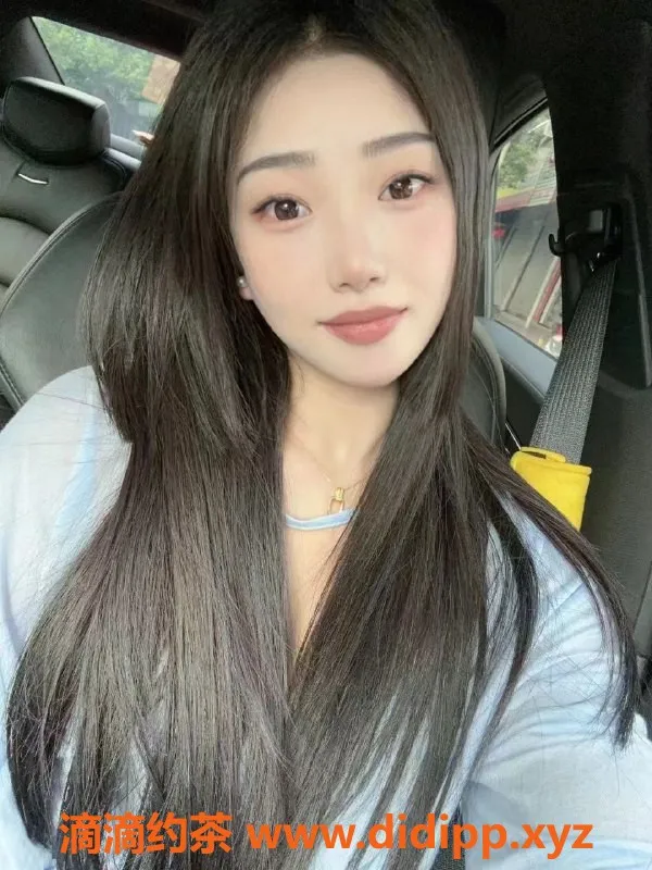 重庆楼凤-大学城新小姐琪琪，23岁，164cm，96斤，700元起