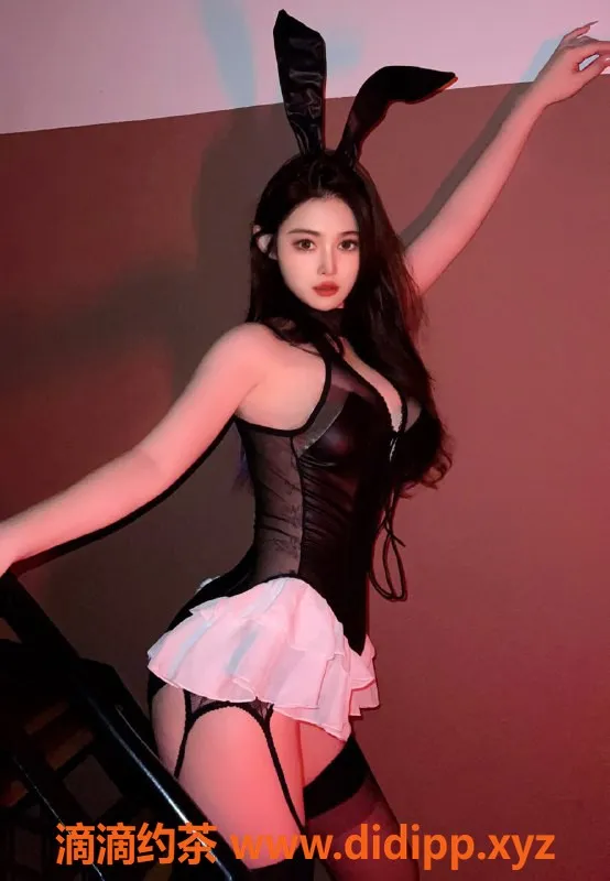 上海楼凤-苏菲 宝山颜值美女 173cm 50KG 1400P