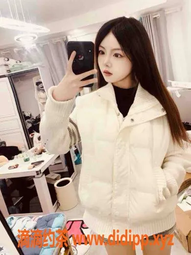 成都楼凤资源信息,成华区嫩妹佳琪，160cm/40kg，600元/50分钟