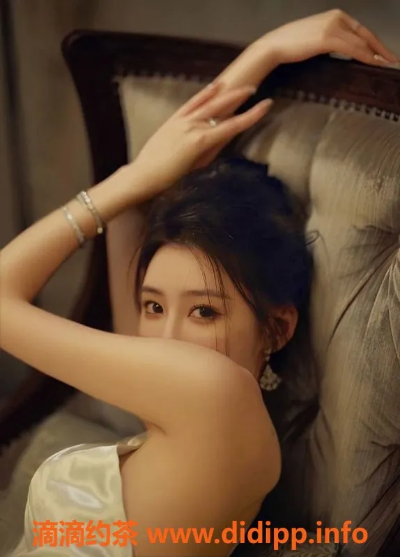 上海楼凤-静安鹿凌，优质中大圈妹子，值得尝试！