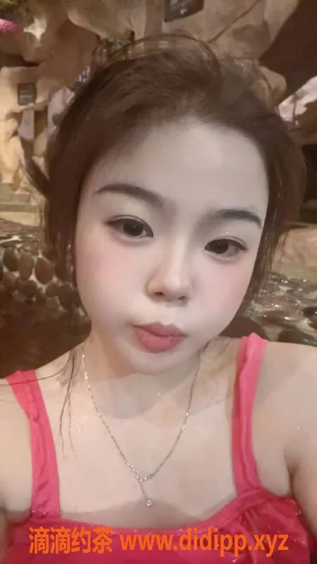 佛山楼凤-子栖艺名，禅城洗吹做，600p起