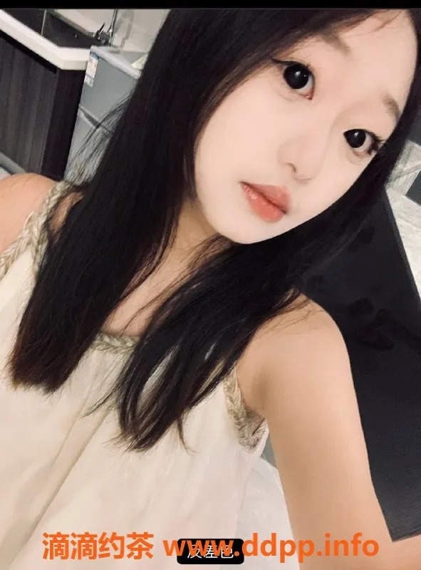 成都楼凤-成都小苹果，认证萝莉学妹，超值5p体验