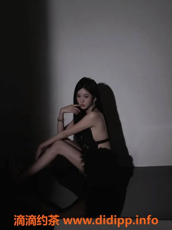 广州楼凤资源信息,天河模特杨紫，1300课费，超值体验