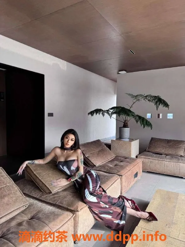 北京楼凤-朝阳双井24岁俄罗斯洋酒，166cm，D罩杯，1000元/次