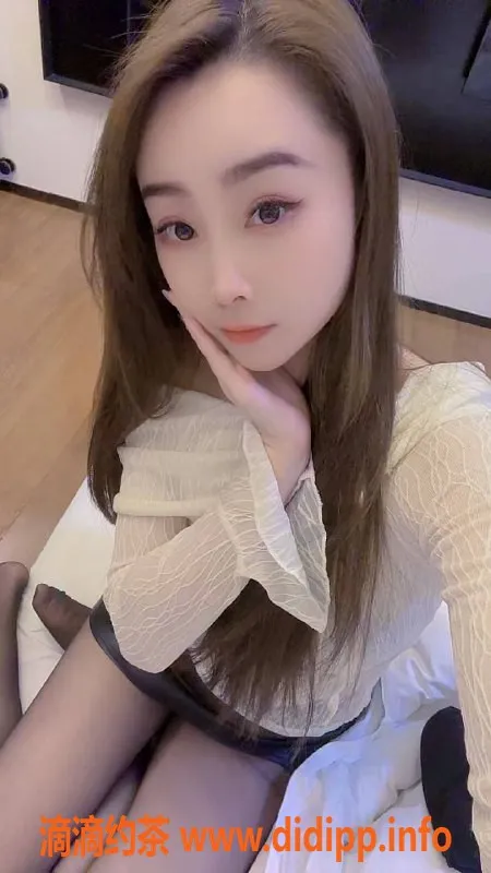 深圳楼凤-深圳龙岗夏雪儿，26岁御姐900起，168D48kg