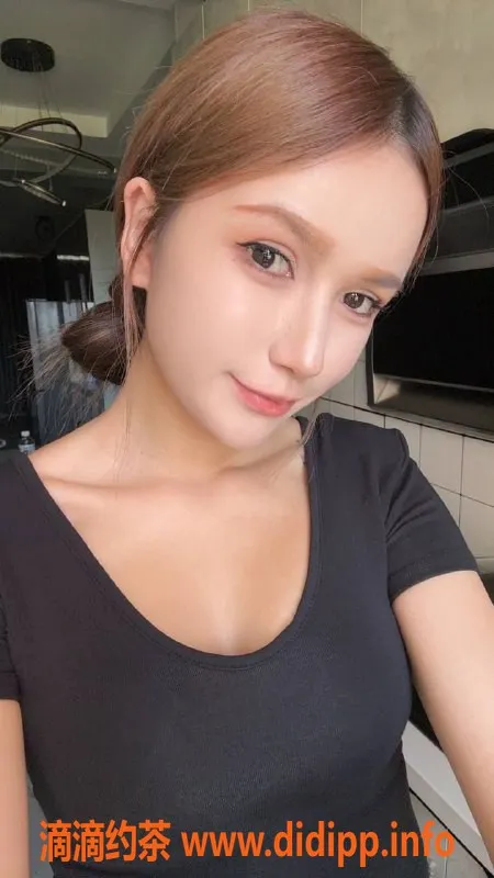 佛山楼凤-安娜，800元起，上门服务，已视频验证！