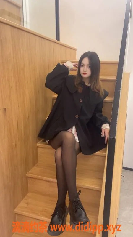 佛山楼凤-禅城鱼鱼 700P/1300PP 舌吻六九服务