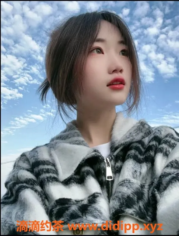 北京楼凤-18岁朝阳清纯小学妹，短期陪玩只需5张次