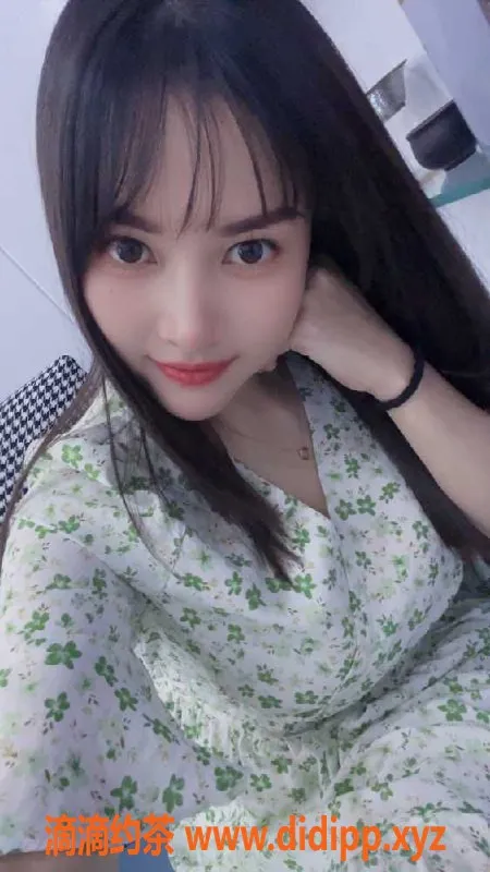 广州楼凤资源信息,梅花园白云，36E巨乳真胸，服务超赞