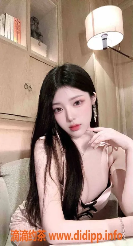 上海楼凤资源信息,浦东小岚，身高163，课费1800P，性感C罩杯