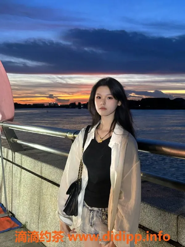 广州楼凤-天河嫩妹晨晨，1000水费，鸳鸯浴体验