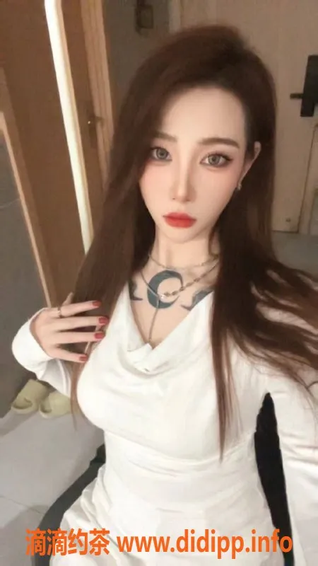 东莞楼凤资源信息,常平格格，500起，夜场2400优质服务