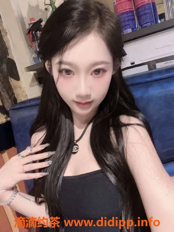 成都楼凤-锦江区菲菲：身材绝佳的御姐车，课时费亲民