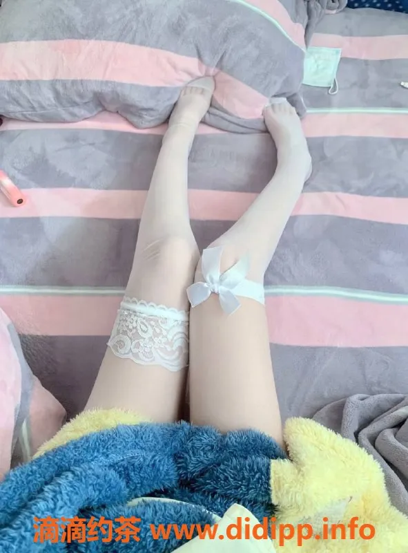 长沙楼凤-雨花区白开水艺名妹子，身高163，45kg，19岁