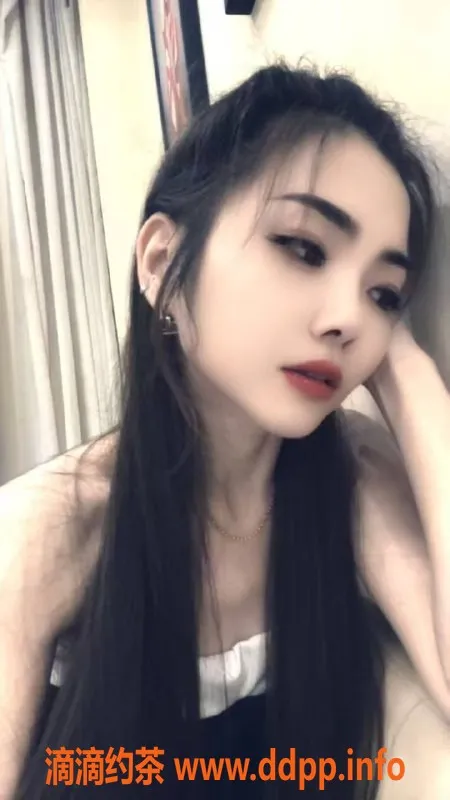 武汉楼凤资源信息,香港路嘉佳，莞式服务，600P超值体验