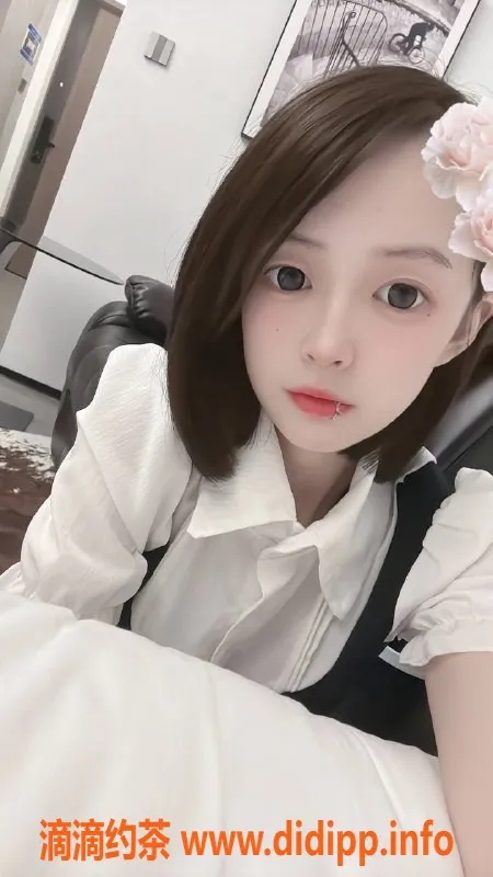 深圳楼凤-深圳04琪琪，1000内，制服诱惑等多项服务