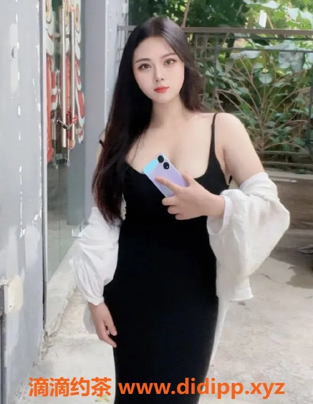 上海楼凤-普陀肉肉，162cm大胸美女，700元起