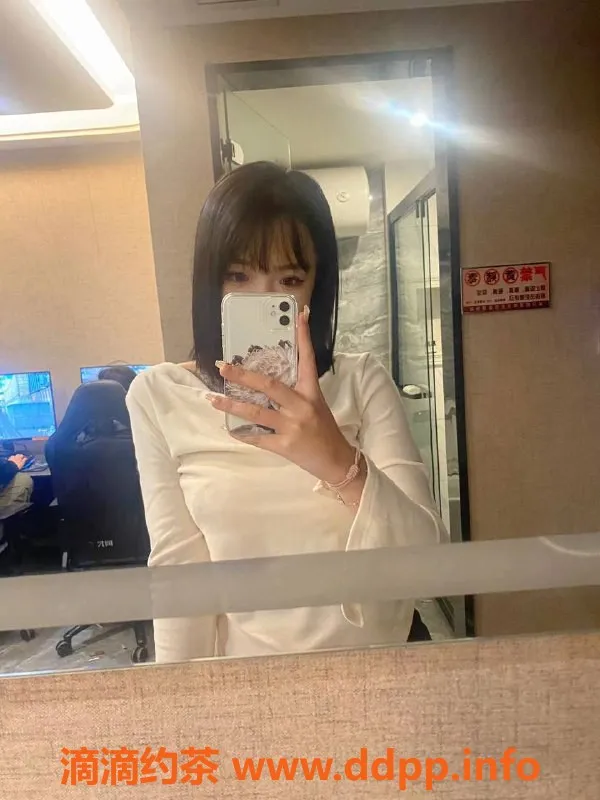 广州楼凤-天河嫩妹艾伦，8P鸳鸯浴等你体验