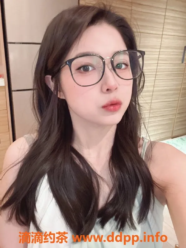 北京楼凤-三里屯嫩妹陈若欣，内衣批发30Z起