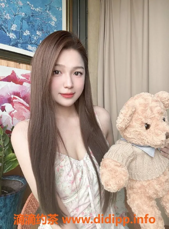 北京楼凤-三里屯嫩妹陈若欣，内衣批发30Z起