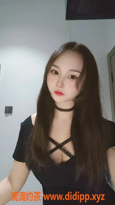 深圳楼凤-龙华欣宝，800元起双飞服务，尽享激情