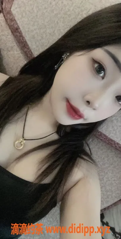 重庆楼凤-小柒新号上线，甜美可人，服务一流